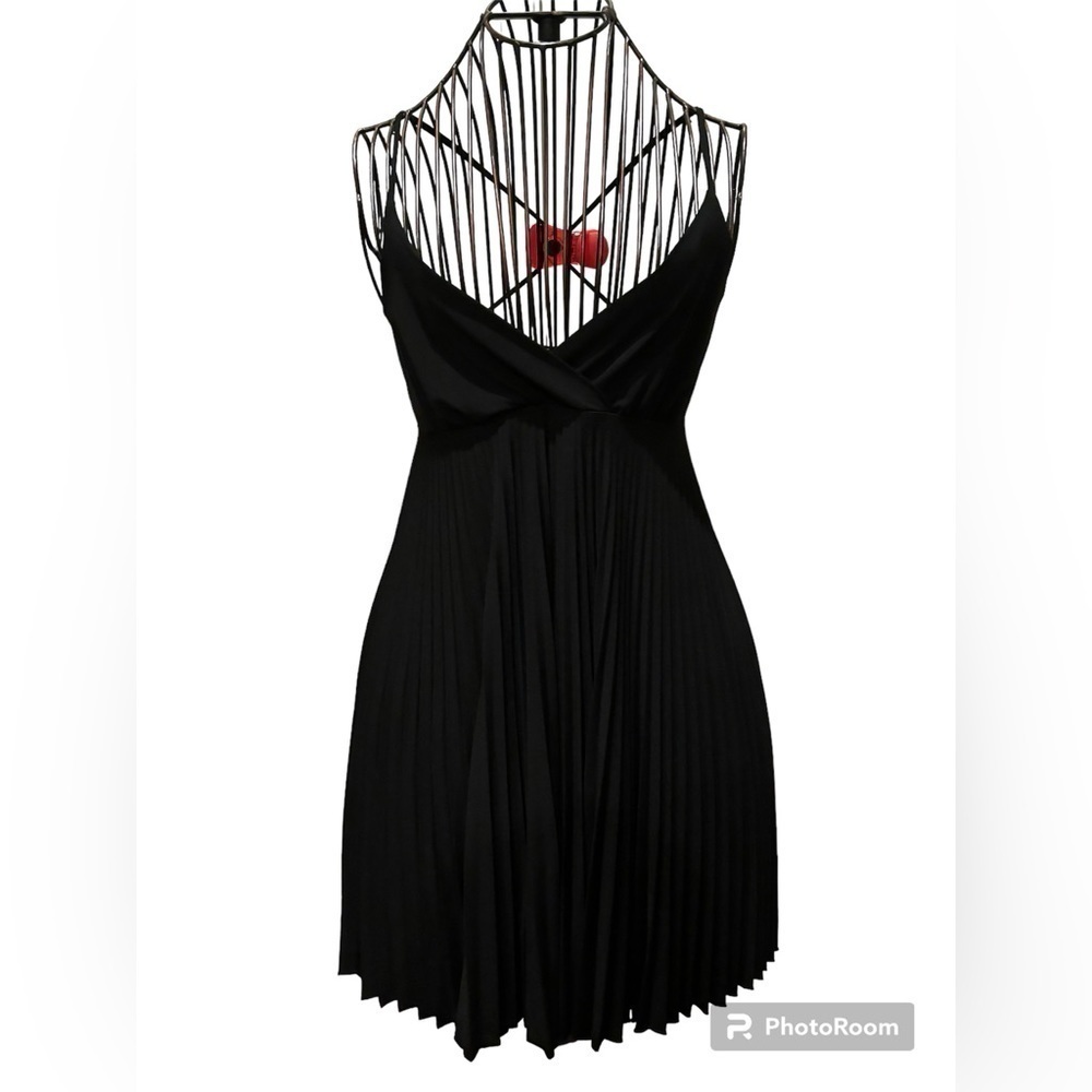Vintage Y2K Le Chateau Pleated little black dress